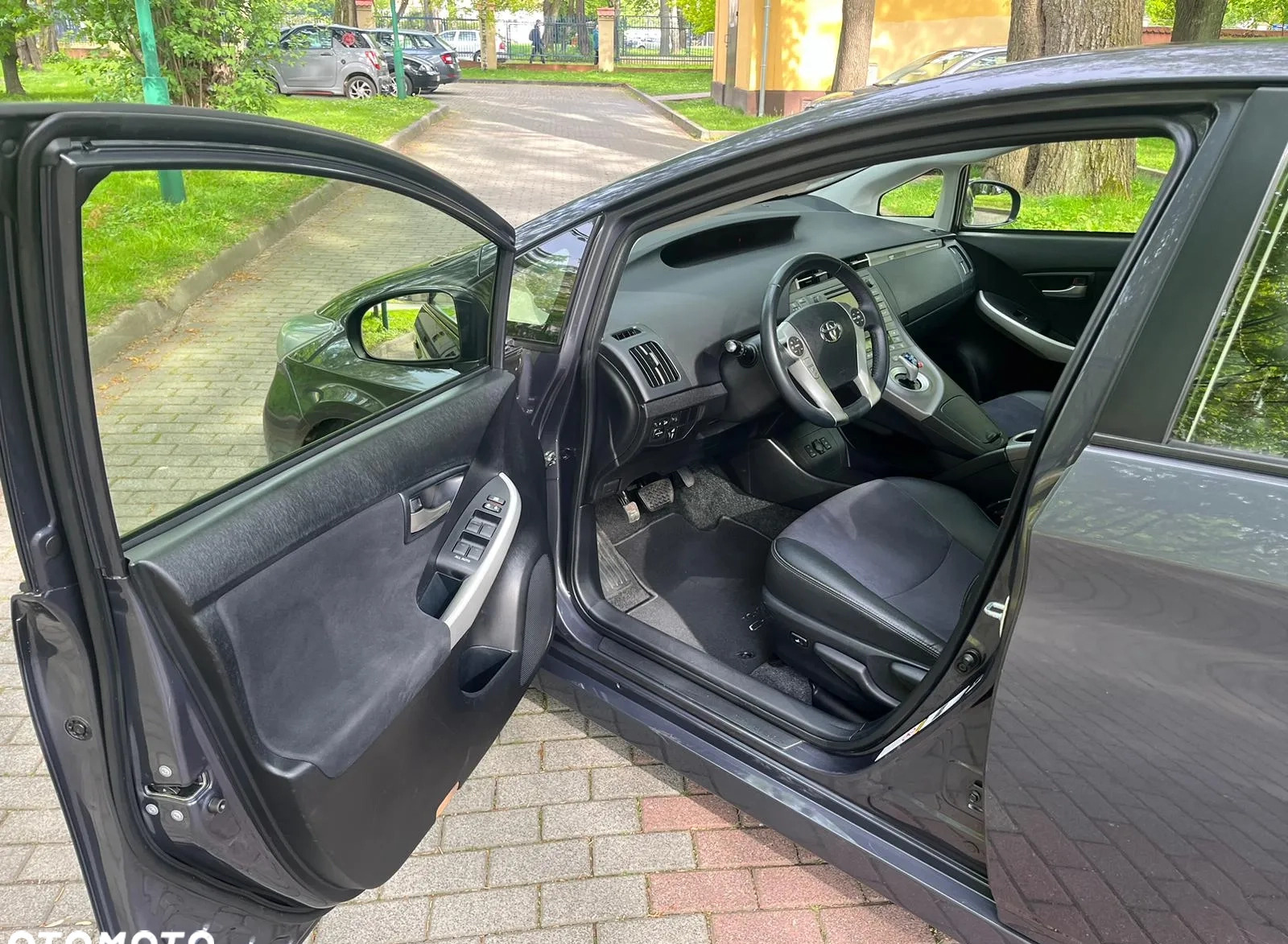 Toyota Prius cena 39900 przebieg: 267400, rok produkcji 2012 z Kraków małe 301